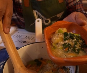 Replay Pérou : la soupe de quinoa - Voyage en cuisine