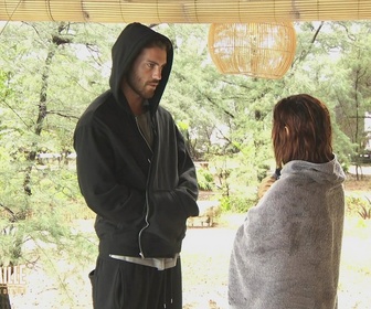 Replay La Bataille : La Malédiction de L'île - Saison 01 Episode 32 du 23 décembre 2025