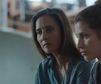 Replay Peur sur le lac - S01 E02
