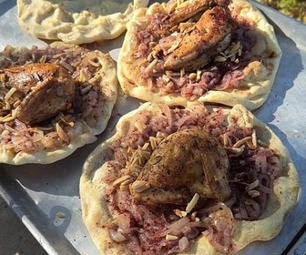 Replay Jordanie : le Musakhan - Voyage en cuisine