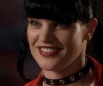 Replay NCIS - S7 E15 - Convoi dangereux