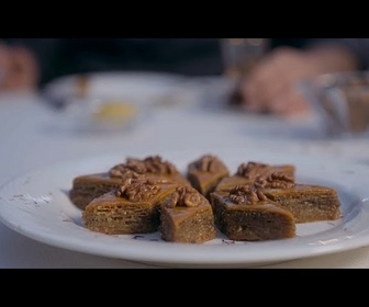 Replay Pourquoi cette pâtisserie au miel symbolise l'équinoxe de printemps