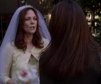 Replay Desperate Housewives - S2 E8 - Monstres en puissance