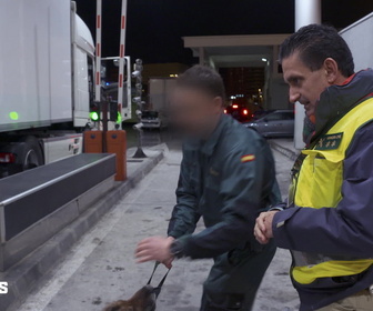 Replay Au cœur des douanes - S4E2 - Episode 2