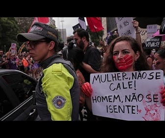 Replay Des milliers défilent au Brésil pour sensibiliser aux féminicides