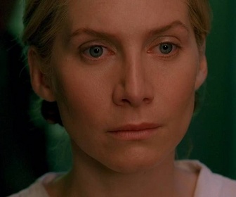 Replay Lost : les disparus - S3 E7 - Loin de chez elle