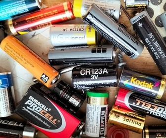 Replay ARTE Journal Junior - Dossier : piles et batteries