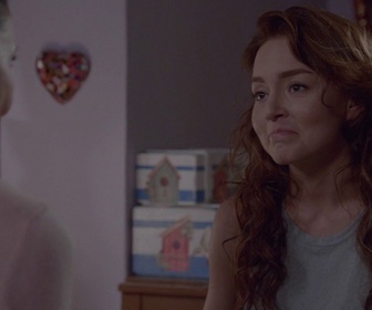 Replay Les trois visages d'Ana - S01 E72