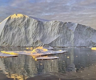 Replay Icebergs, voyage avec les colosses éphémères - Mondes sauvages