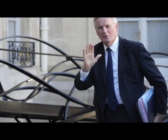 Replay Michel Barnier a rencontré Emmanuel Macron pour présenter la démission de son gouvernement