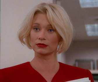 Replay Beverly Hills, 90210 - S06 E14 - Sainte Donna