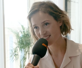 Replay ARTE fait son cinéma - Conversation avec Vicky Krieps autour de deux films