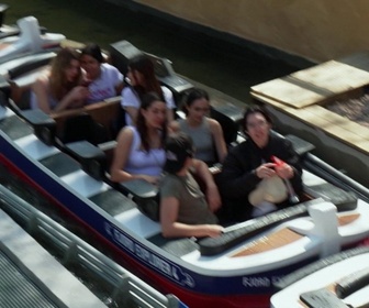 Replay Grands Reportages - La folie des parcs d'attractions - Episode 2