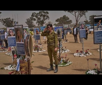 Replay Homage aux victimes du festival Nova lors de la Journée du Souvenir en Israël