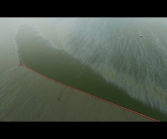 Replay Le Mexique s'active pour nettoyer le brut sur le littoral de Veracruz