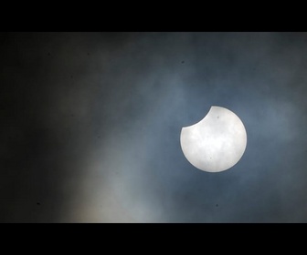 Replay L'éclipse solaire totale plonge une partie de l'Europe dans l'obscurité