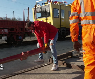 Replay Camions XXL : les rois du convoi exceptionnel - S2E2 - Toujours plus grand, toujours plus compliqué