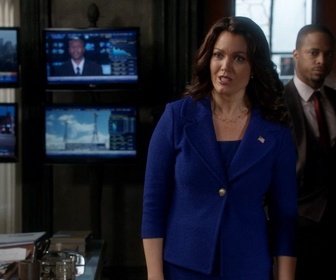 Replay Scandal - S5 E21 - Bravo, ma fille !