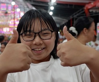 Replay ARTE JUNIOR Le magazine - Portrait d'enfant : Zemily à Singapour