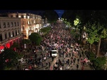 Replay Géorgie : des milliers de manifestants défient le pouvoir lors d'une grande marche pro-UE