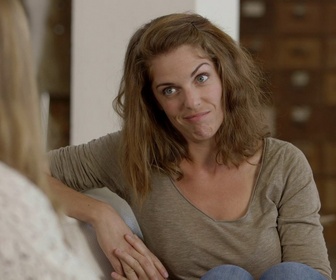 Replay Petits secrets en famille - S04 E28 - Famille Gemini