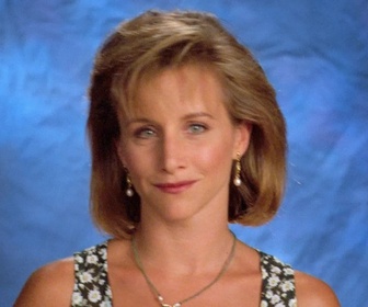 Replay Beverly Hills, 90210 - S04 E01 - A bientôt Brenda