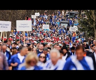 Replay Pologne : des milliers de personnes participent à la Marche des Vivants en hommage aux...
