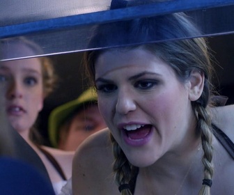 Replay Awkward - S4 E9 - Candidatures pour une nouvelle vie