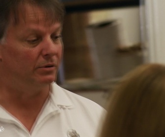 Replay Ma vie de radin - S3E9 - L'herbe est toujours moins chère ailleurs