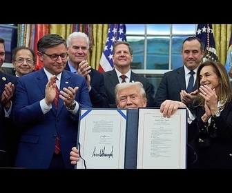 Replay Trump signe une loi de financement et met fin au shutdown fédéral de 43 jours