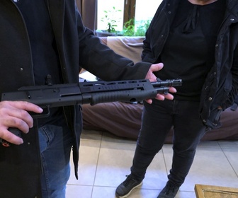 Replay Guerre des voisins : ma vie est un enfer - S1E2 - Le bruit et l'odeur