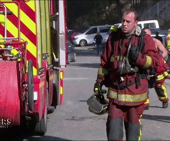 Replay Pompiers : leur vie en direct - Le feu d'appartement