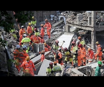 Replay Brésil : des rescapés recherchés après l'effondrement mortel d'une maison de retraite