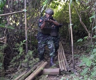 Replay La Birmanie, un pays en guerre - Birmanie : comment les rebelles s'arment-ils ?