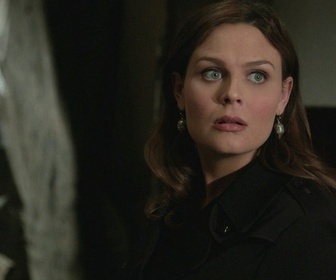 Replay Bones - S7 E6 - Code assassin