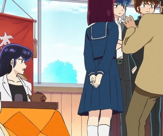 Replay Urusei Yatsura - S2 E11 - Qui a assommé le principal ? - Les fleurs qui parlent - La visite aux parents : les Moroboshi infernaux