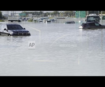Replay No comment : Dubaï enregistre les plus fortes précipitations de son histoire