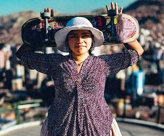 Replay Bolivie, cholitas et skateboardeuses - 360° Reportage