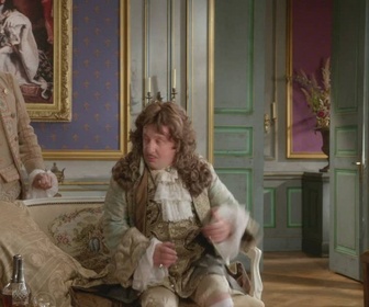 Replay La petite histoire de France - Nouveau manteau pour une nouvelle vie / Distanciation sociale / The fly / Zemourus / Fuite nocturne