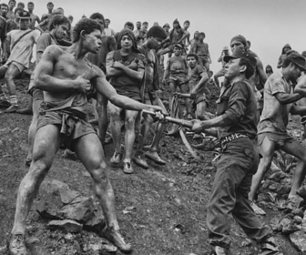 Replay Hommage au photographe brésilien - Genesis de Sebastião Salgado