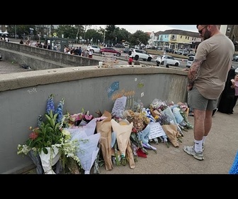 Replay L'Australie observe une journée de recueillement pour les victimes de la fusillade de Bondi Beach