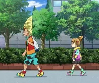 Replay Beyblade Burst Quadstrike - Divine Belfyre la renaissance