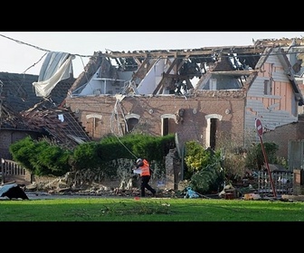 Replay Une tornade traverse un village français, au moins 31 blessés
