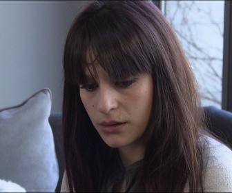 Replay Au nom de la vérité - S04 E99 - Trop bien pour elle