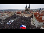 Replay Des dizaines de milliers de manifestants réunis à Prague en soutien au président Petr Pavel