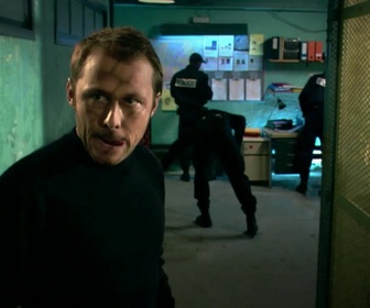 Replay Central nuit - S05 E02 - Sans mobile