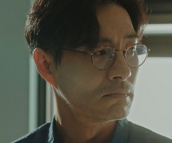 Replay Le Parfum du mensonge - S01 E01