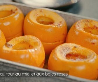 Replay Petits Plats en équilibre - Kaki rôti au four au miel et poivre rose