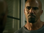 Replay S.W.A.T. - S04 E17 - Une question d'honneur