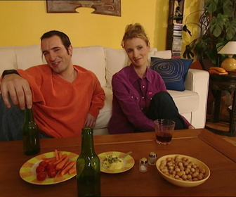 Replay Un gars, une fille - S3E141 - Le copain squatter (2)